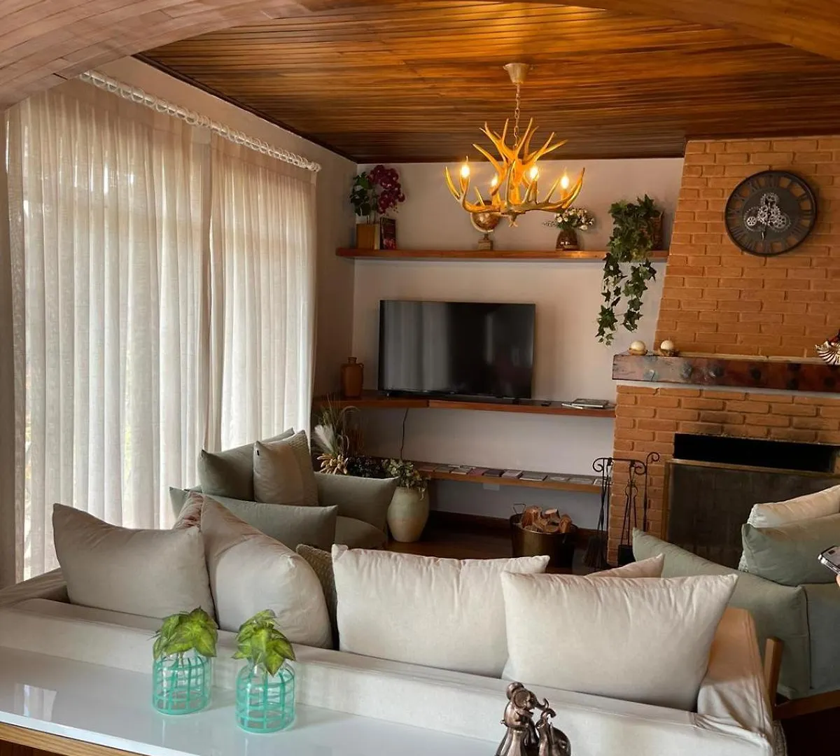 Inn Pousada Vila Tio Le Campos do Jordao